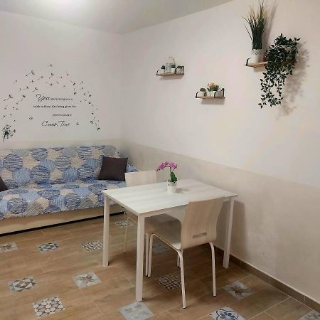 Casa Relais Apartment เนเปิลส์ ภายนอก รูปภาพ
